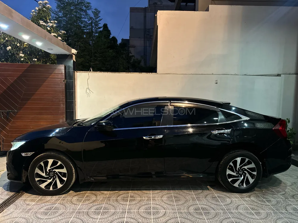 Honda Civic 2019 for Sale in Karachi Image-1