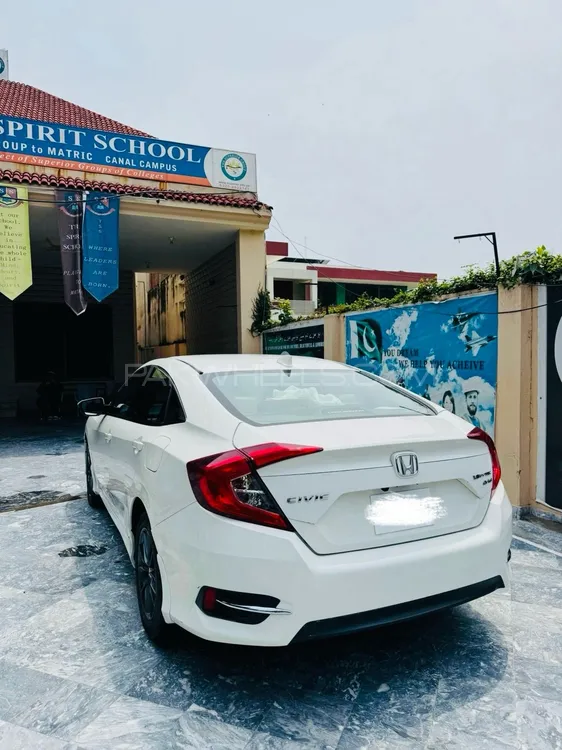 Honda Civic 2020 for Sale in Lahore Image-1