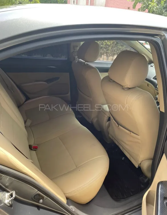 Honda Civic 2010 for Sale in Lahore Image-1