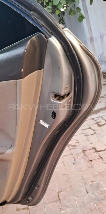 Honda Civic 2004 for Sale in Dera ismail khan Image-1