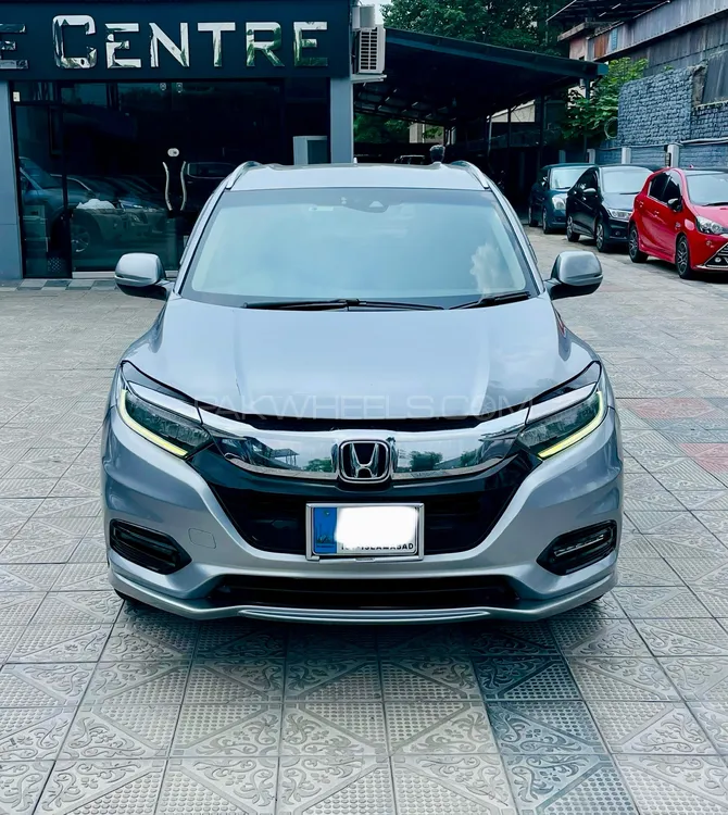 Honda Vezel 2017 for Sale in Islamabad Image-1