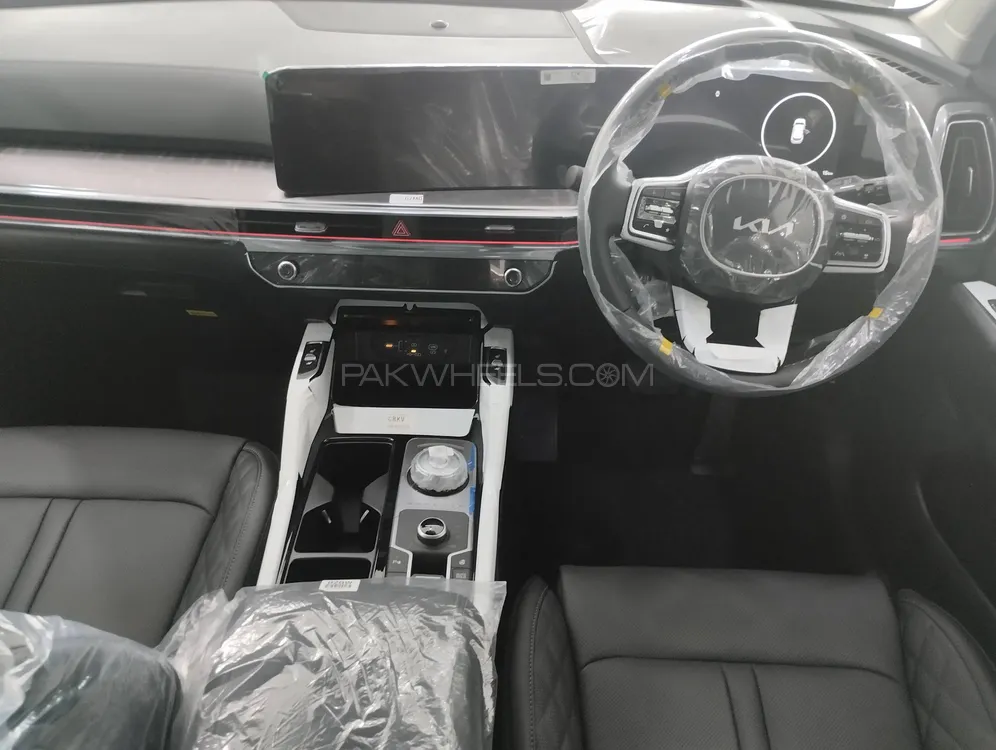 KIA Sorento 2025 for Sale in Lahore KIA Sorento 2025 for Sale in Lahore Image-12