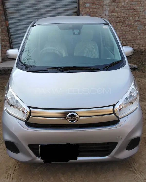 Nissan Dayz 2015 for Sale in Sialkot Image-1