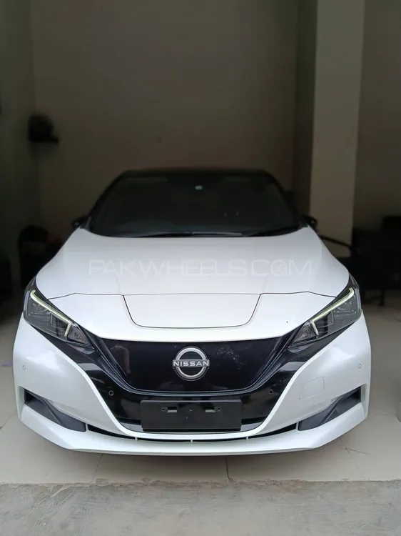 Nissan Leaf 2022 for Sale in Karachi Image-1