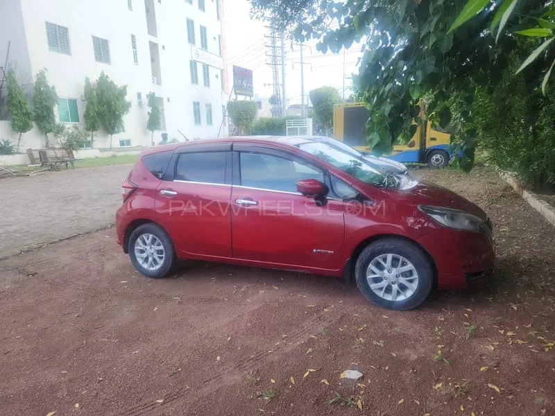 Nissan Note 2016 for Sale in Lahore Image-1
