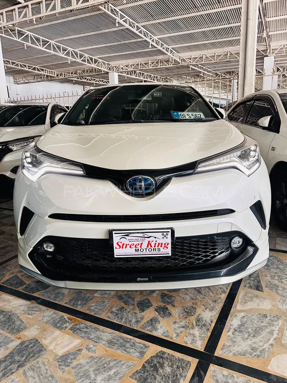 Toyota C-HR 2019 for Sale in Peshawar Image-1