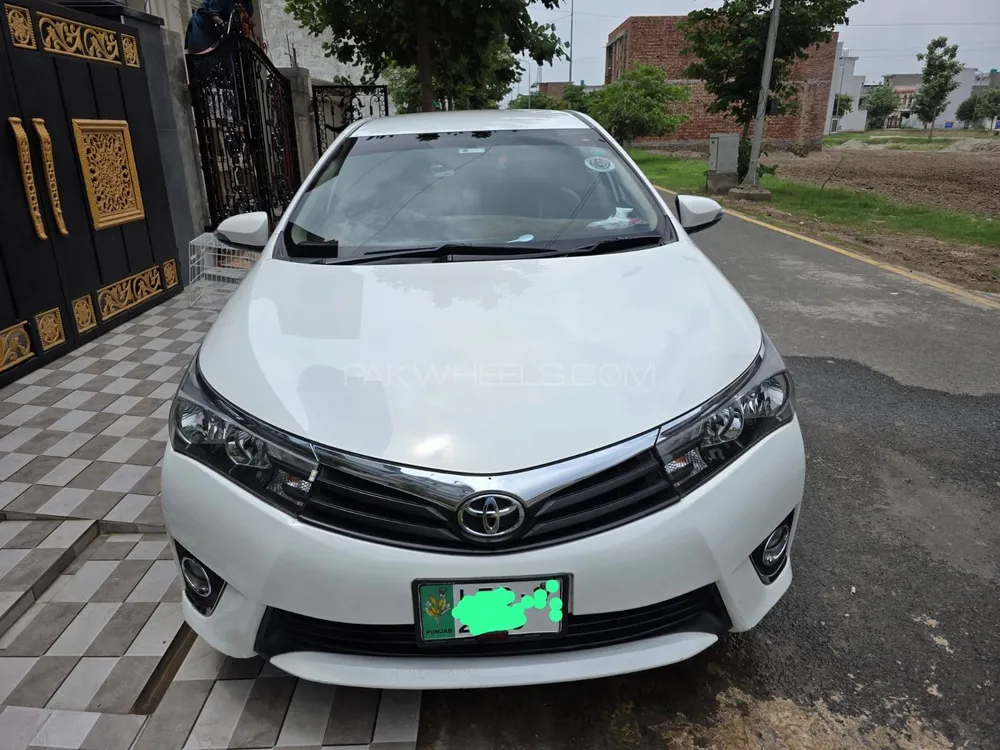 Toyota Corolla 2017 for Sale in Lahore Image-1