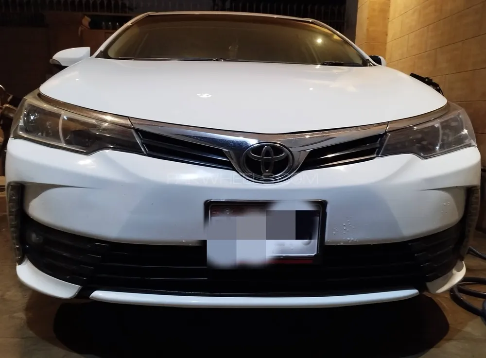 Toyota Corolla 2017 for Sale in Karachi Image-1