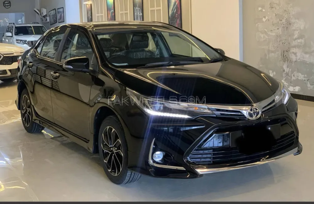 Toyota Corolla 2025 for Sale in Islamabad Image-1