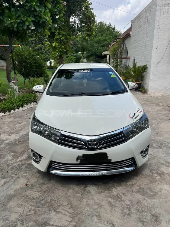Toyota Corolla 2017 for Sale in Multan Image-1