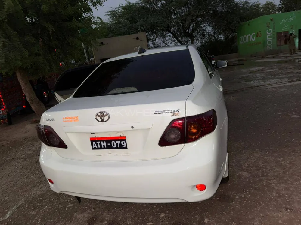 Toyota Corolla 2010 for Sale in Dera murad jamali Image-1