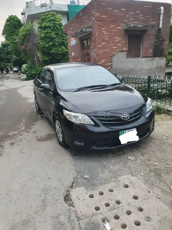 Toyota Corolla 2011 for Sale in Lahore Image-1