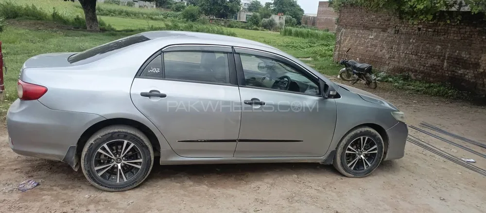 Toyota Corolla 2013 for Sale in Sialkot Image-1