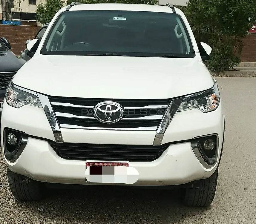 Toyota Fortuner 2021 for Sale in Karachi Image-1