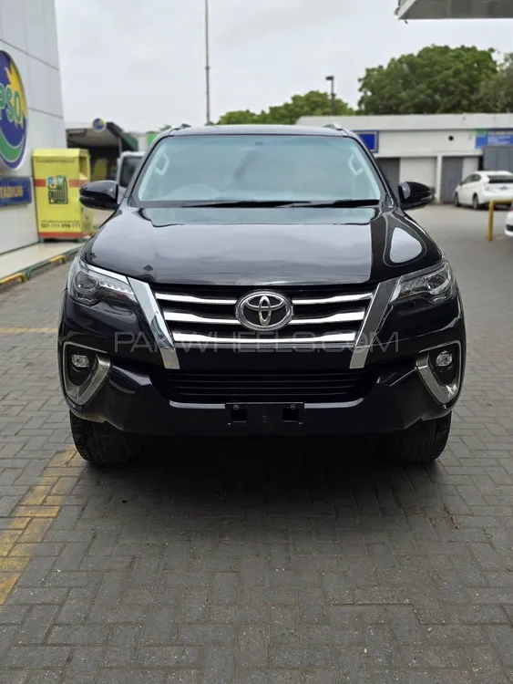 Toyota Fortuner 2019 for Sale in Karachi Image-1