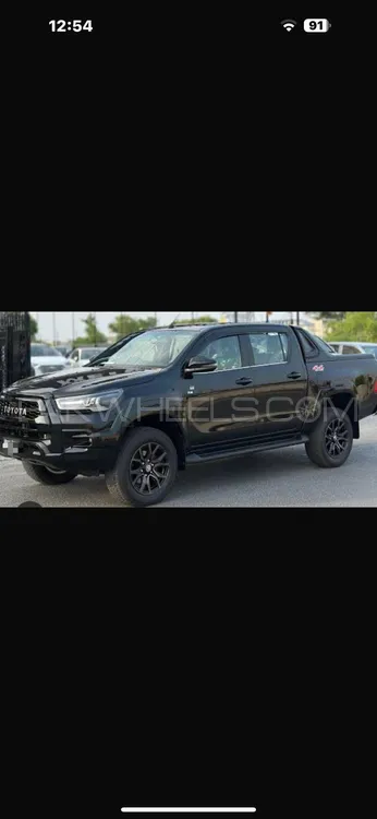 Toyota Hilux 2025 for Sale in Islamabad Image-1