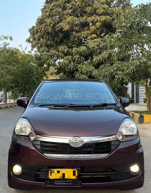 Toyota Pixis Epoch 2014 for Sale in Karachi Image-1