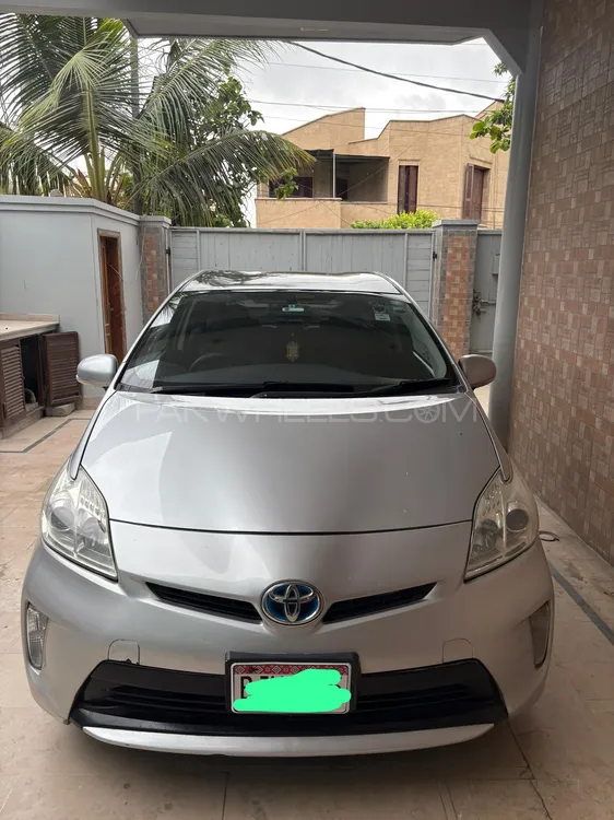 Toyota Prius 2013 for Sale in Karachi Image-1