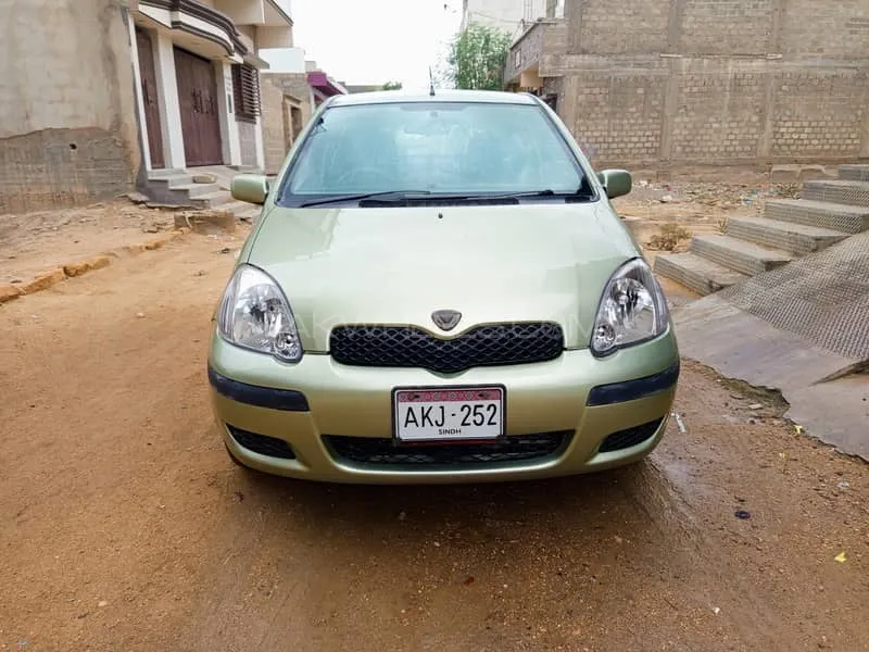 Toyota Vitz 2002 for Sale in Karachi Image-1