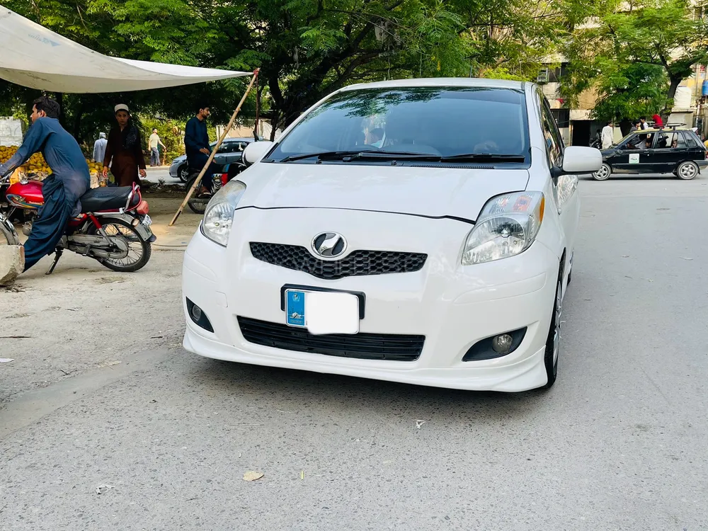 Toyota Vitz 2007 for Sale in Islamabad Image-1