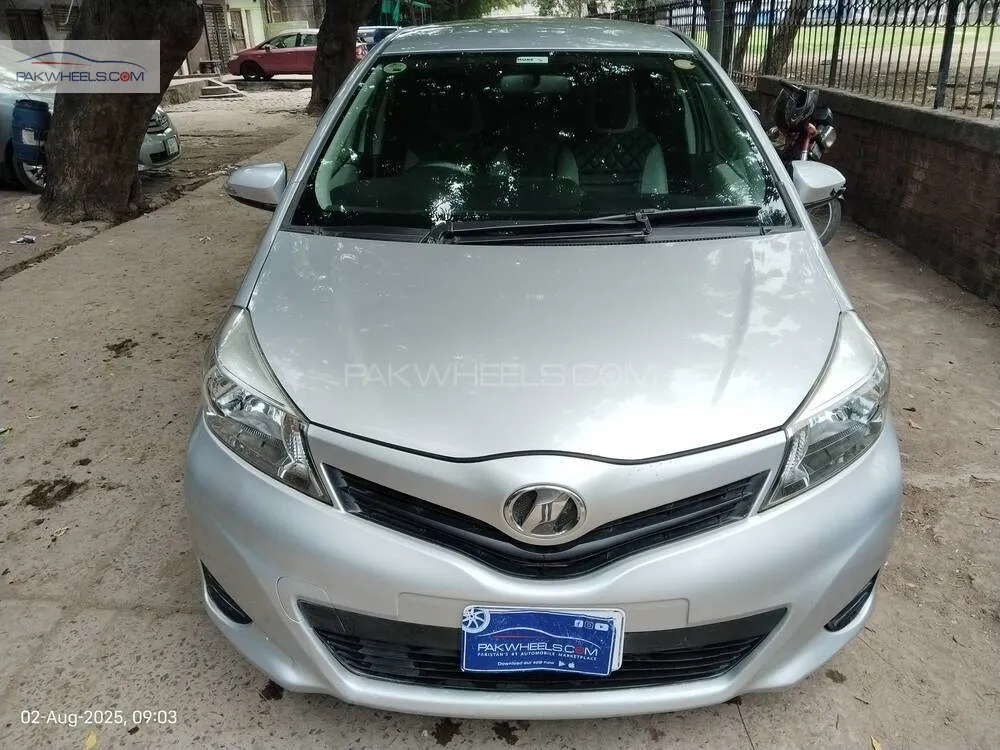 Toyota Vitz 2011 for Sale in Lahore Image-1