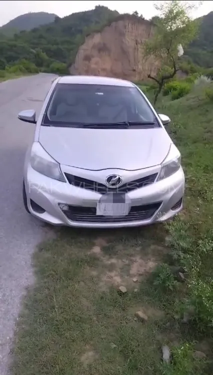 Toyota Vitz 2013 for Sale in Swabi Image-1