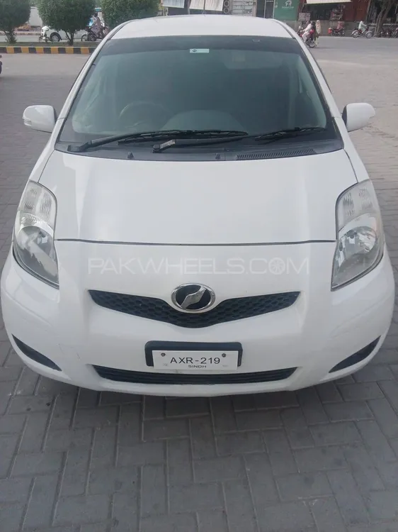 Toyota Vitz 2008 for Sale in Rahim Yar Khan Image-1