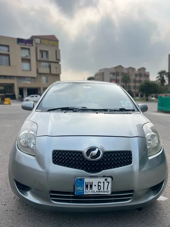 Toyota Vitz 2007 for Sale in Islamabad Image-1