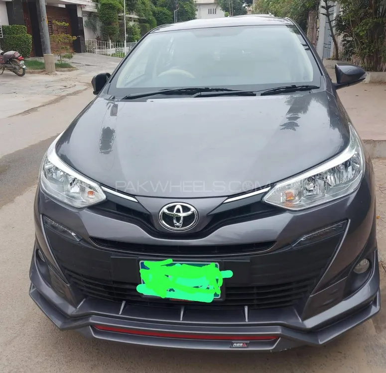 Toyota Yaris Sedan 2021 for Sale in Karachi Image-1