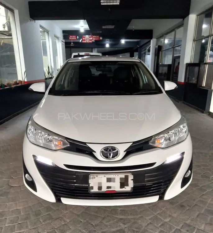 Toyota Yaris Sedan 2022 for Sale in Lahore Image-1