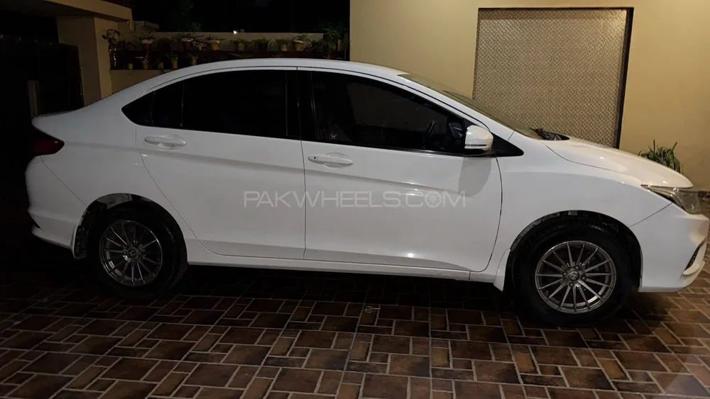 Honda City 2021 for Sale in Lahore Image-1