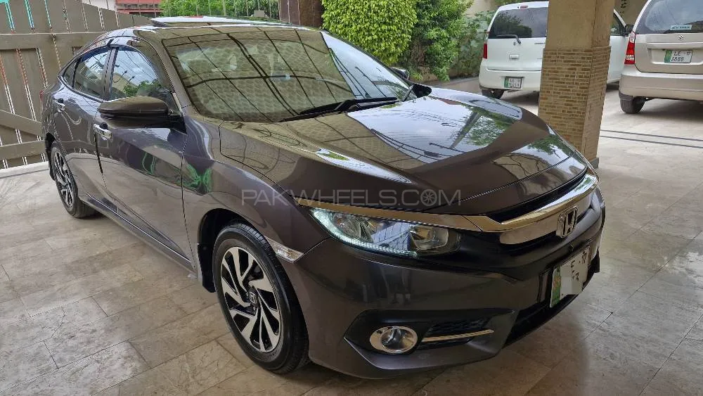 Honda Civic 2017 for Sale in Lahore Image-1