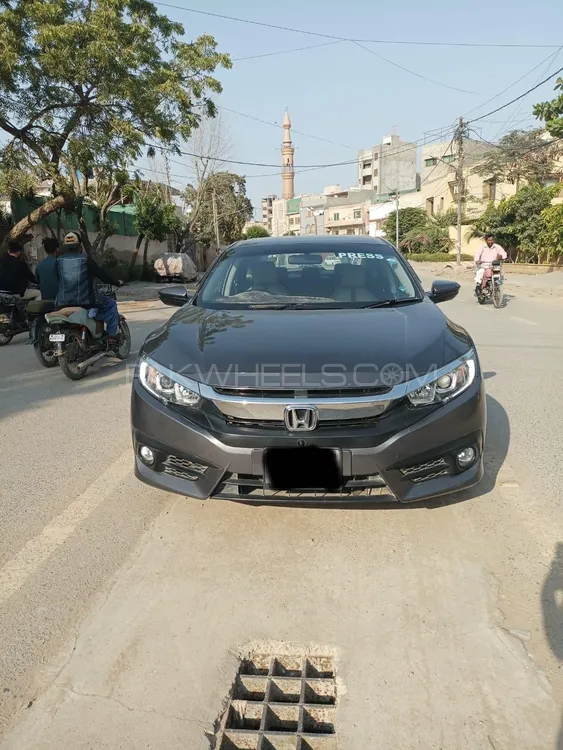 Honda Civic 2017 for Sale in Karachi Image-1