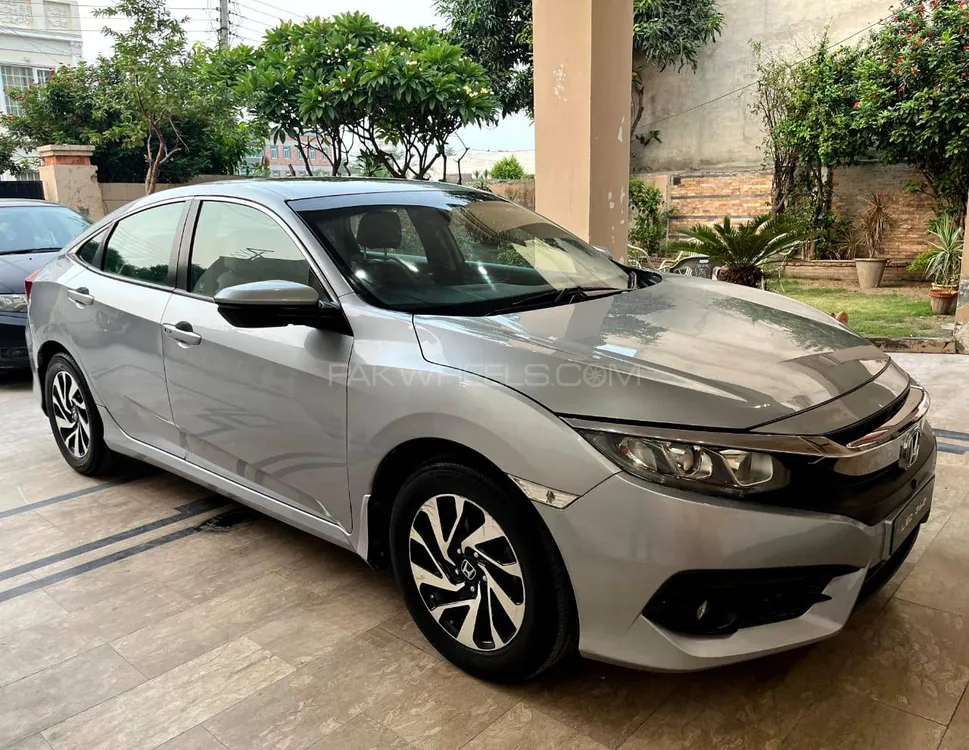 Honda Civic 2018 for Sale in Lahore Image-1