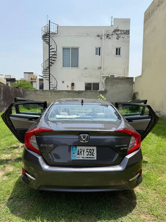 Honda Civic 2020 for Sale in Lahore Image-1