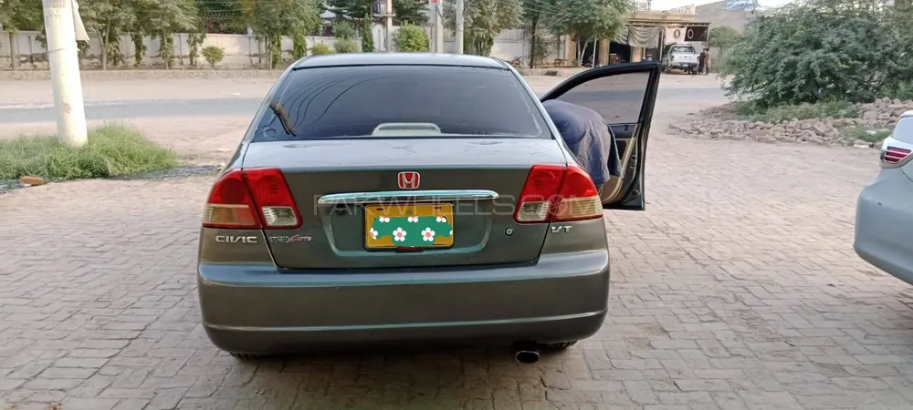 Honda Civic 2004 for Sale in Khanewal Image-1
