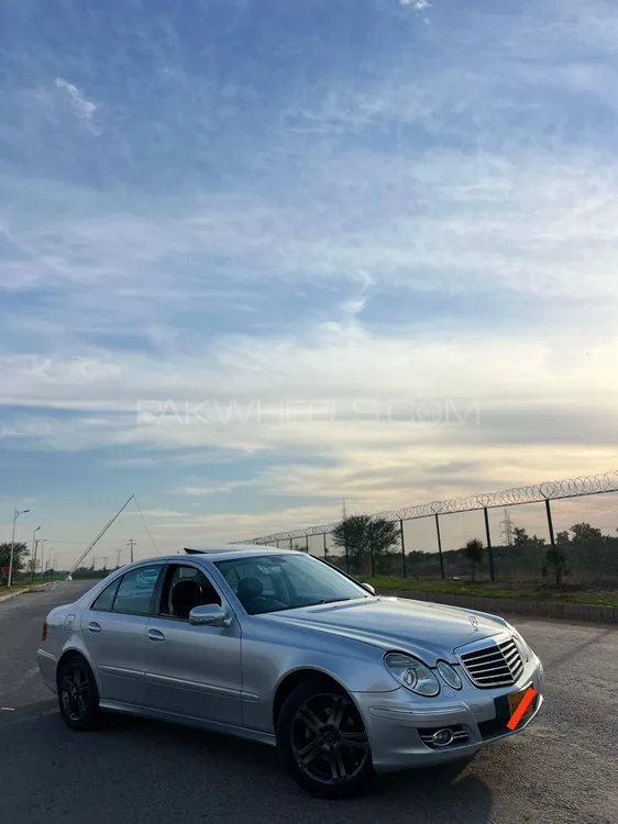 Mercedes Benz E Class 2009 for Sale in Islamabad Image-1