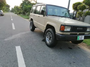 Isuzu Trooper 1990 for Sale