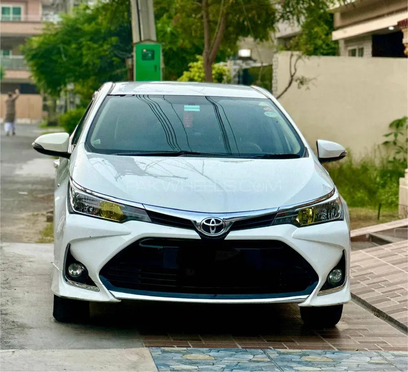 Toyota Corolla 2021 for Sale in Lahore Image-1