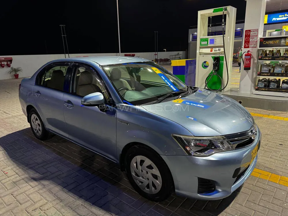Toyota Corolla Axio 2014 for Sale in Multan Image-1