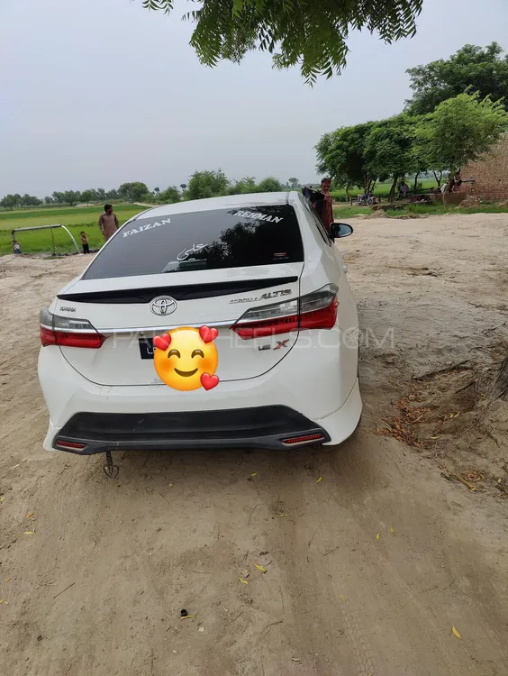 Toyota Corolla 2019 for Sale in Burewala Image-1