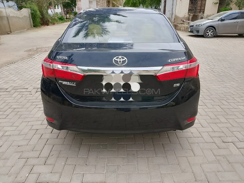 Toyota Corolla 2016 for Sale in Karachi Image-1