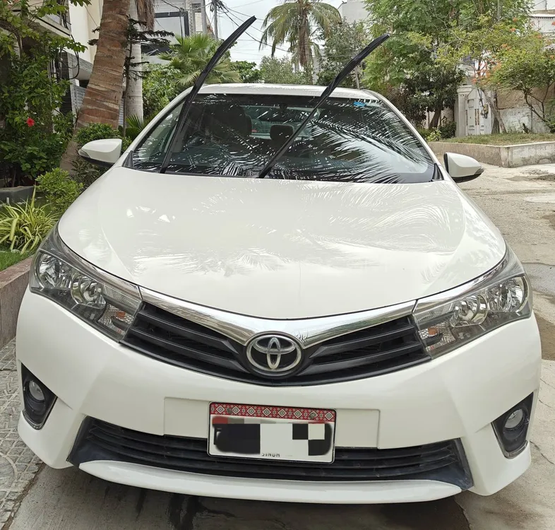 Toyota Corolla 2017 for Sale in Karachi Image-1