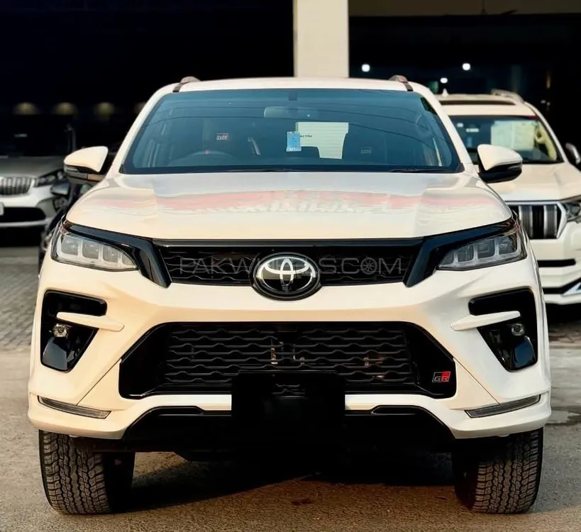 Toyota Fortuner 2025 for Sale in Islamabad Image-1