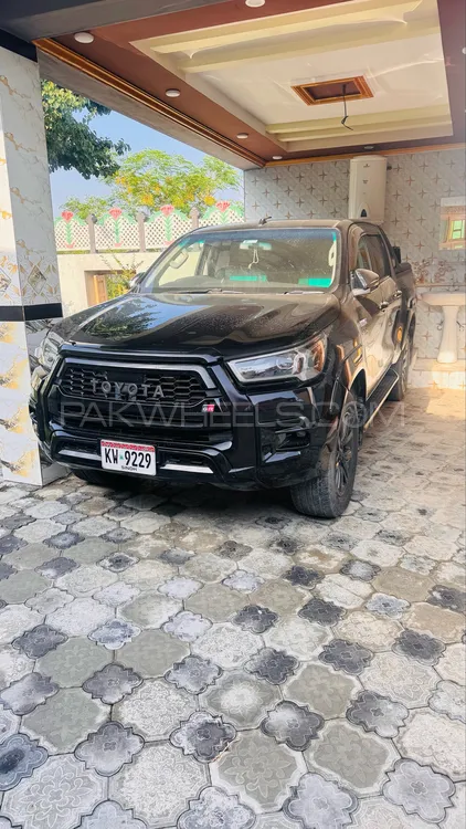 Toyota Hilux 2018 for Sale in Dir Image-1