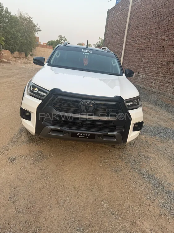 Toyota Hilux 2021 for Sale in Faisalabad Image-1