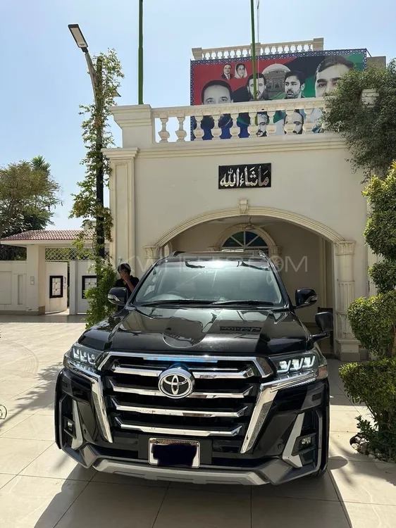 Toyota Land Cruiser 2012 for Sale in Multan Image-1
