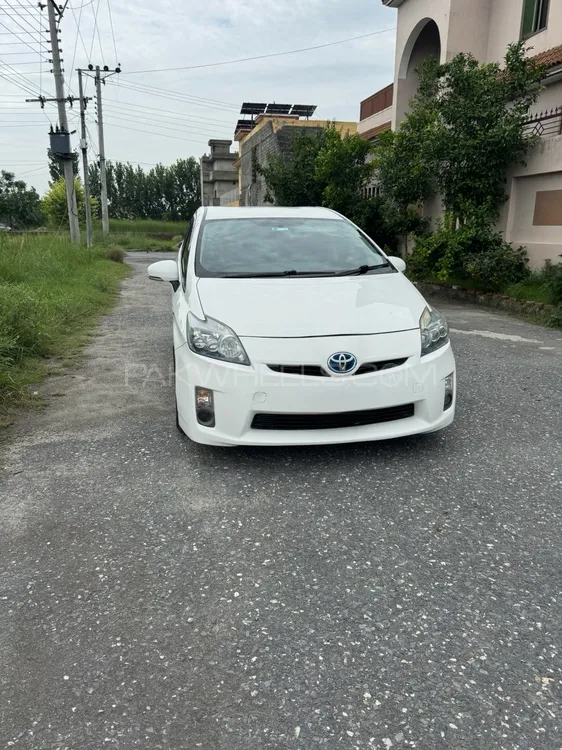 ٹویوٹا پریوس 2011 for Sale in مردان Image-1