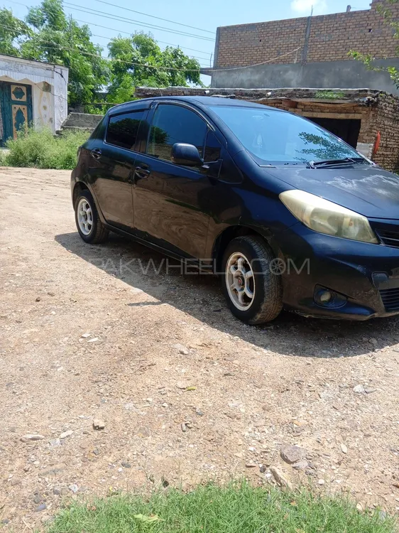 Toyota Vitz 2011 for Sale in Islamabad Image-1