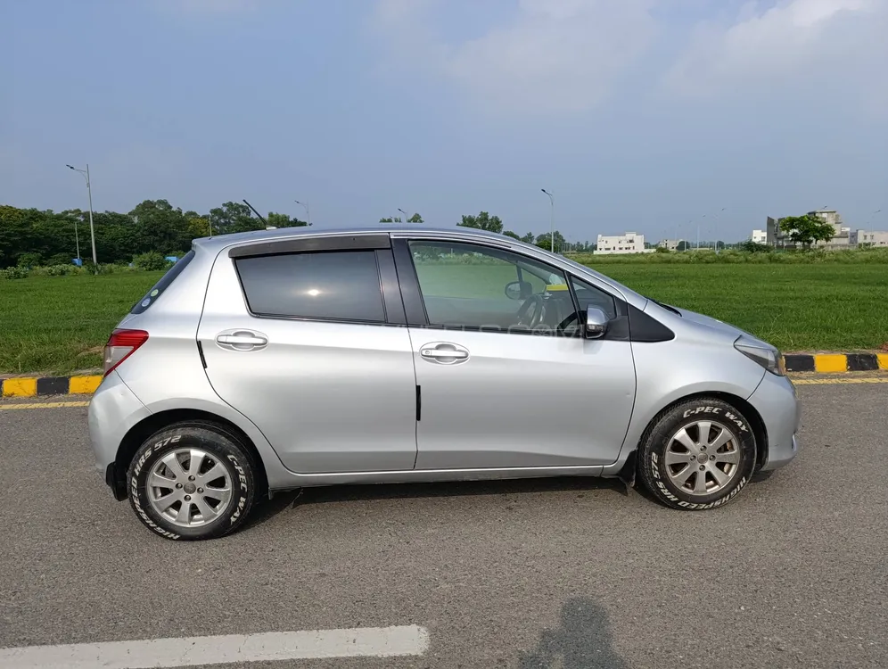 Toyota Vitz 2012 for Sale in Lahore Image-1